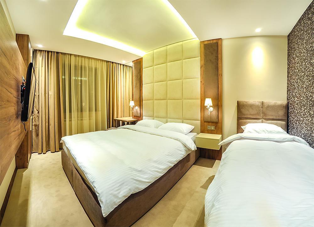 Pansion Winter Hotel ยาโฮรินา ภายนอก รูปภาพ
